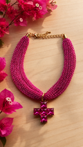 Collar Cruz con Cristales Fucsia · LUX Buganvilla